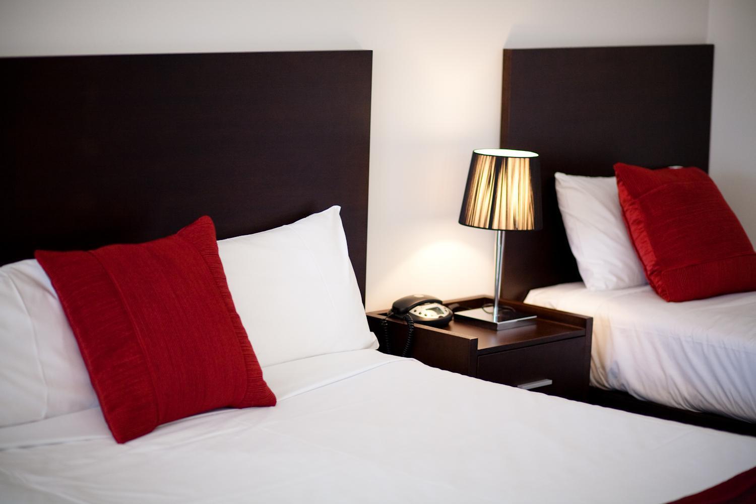 Mercure Port Of Ечука Екстериор снимка